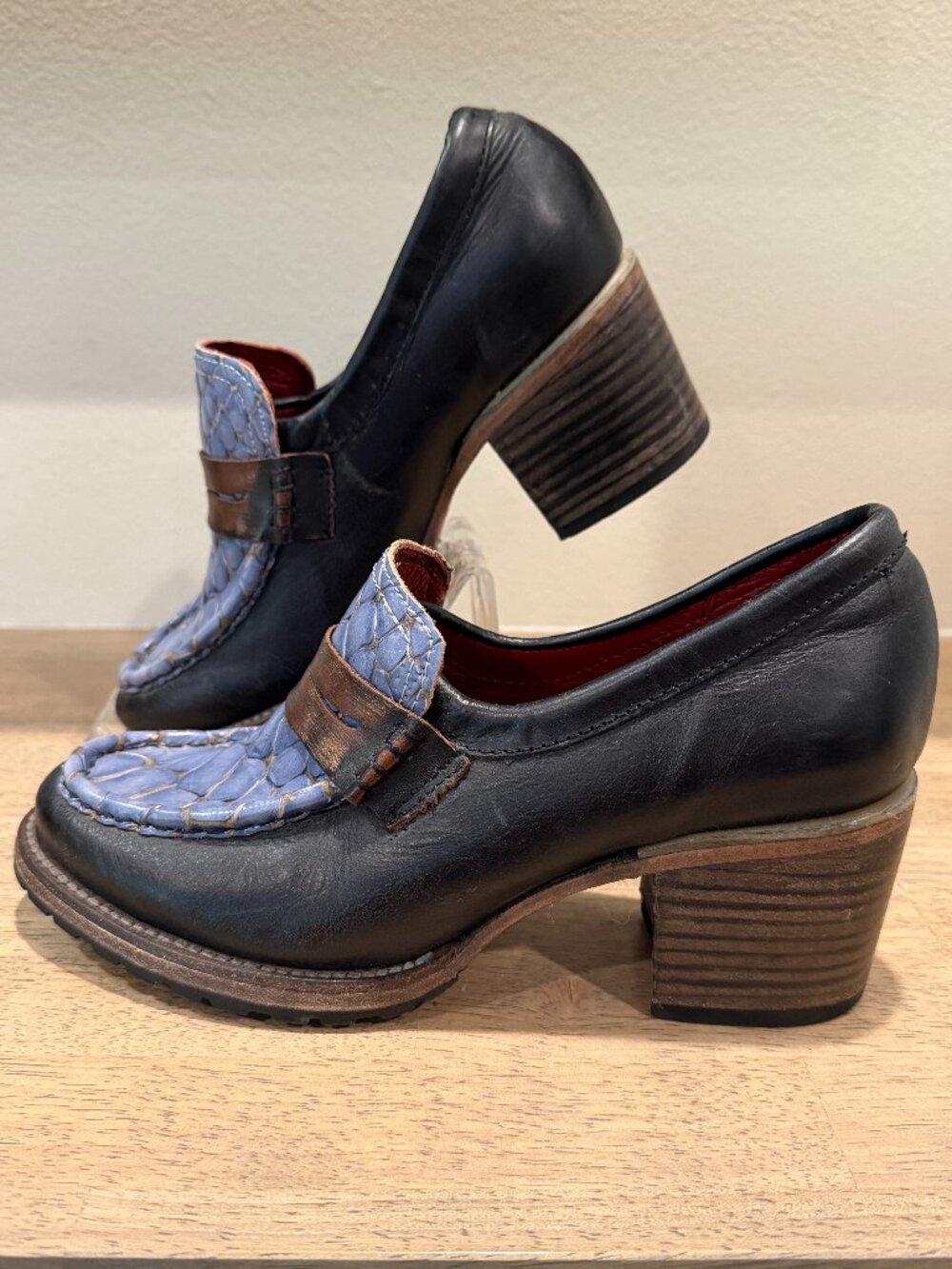 Freebird by Steven Bristol Chunky Block Heel Loafers Black Blue Size 8